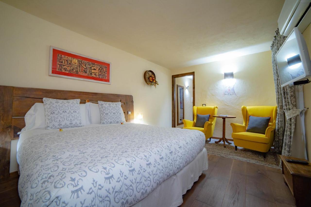 Domus Antica Aosta Otel Dış mekan fotoğraf