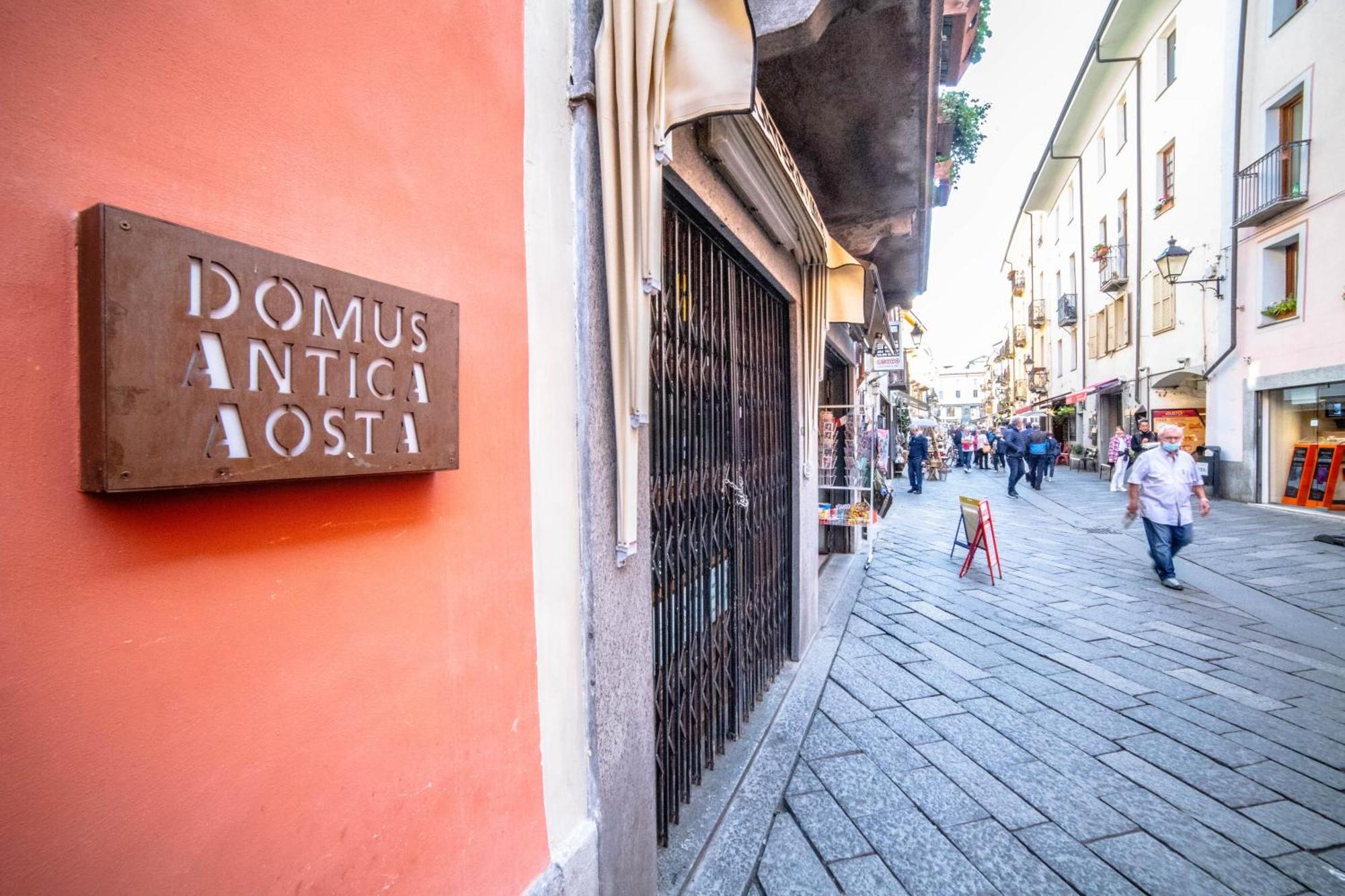 Domus Antica Aosta Otel Dış mekan fotoğraf