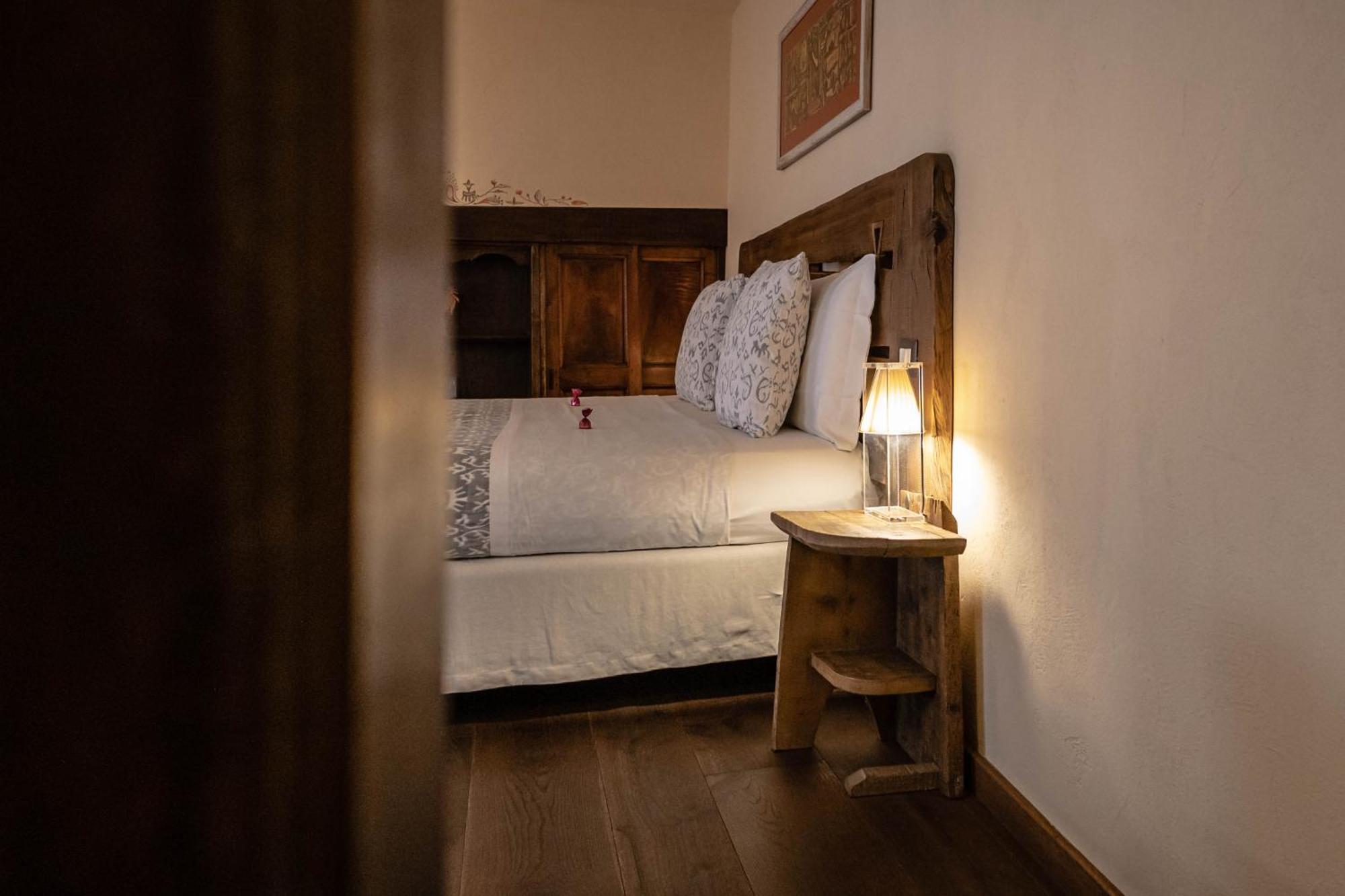 Domus Antica Aosta Otel Dış mekan fotoğraf