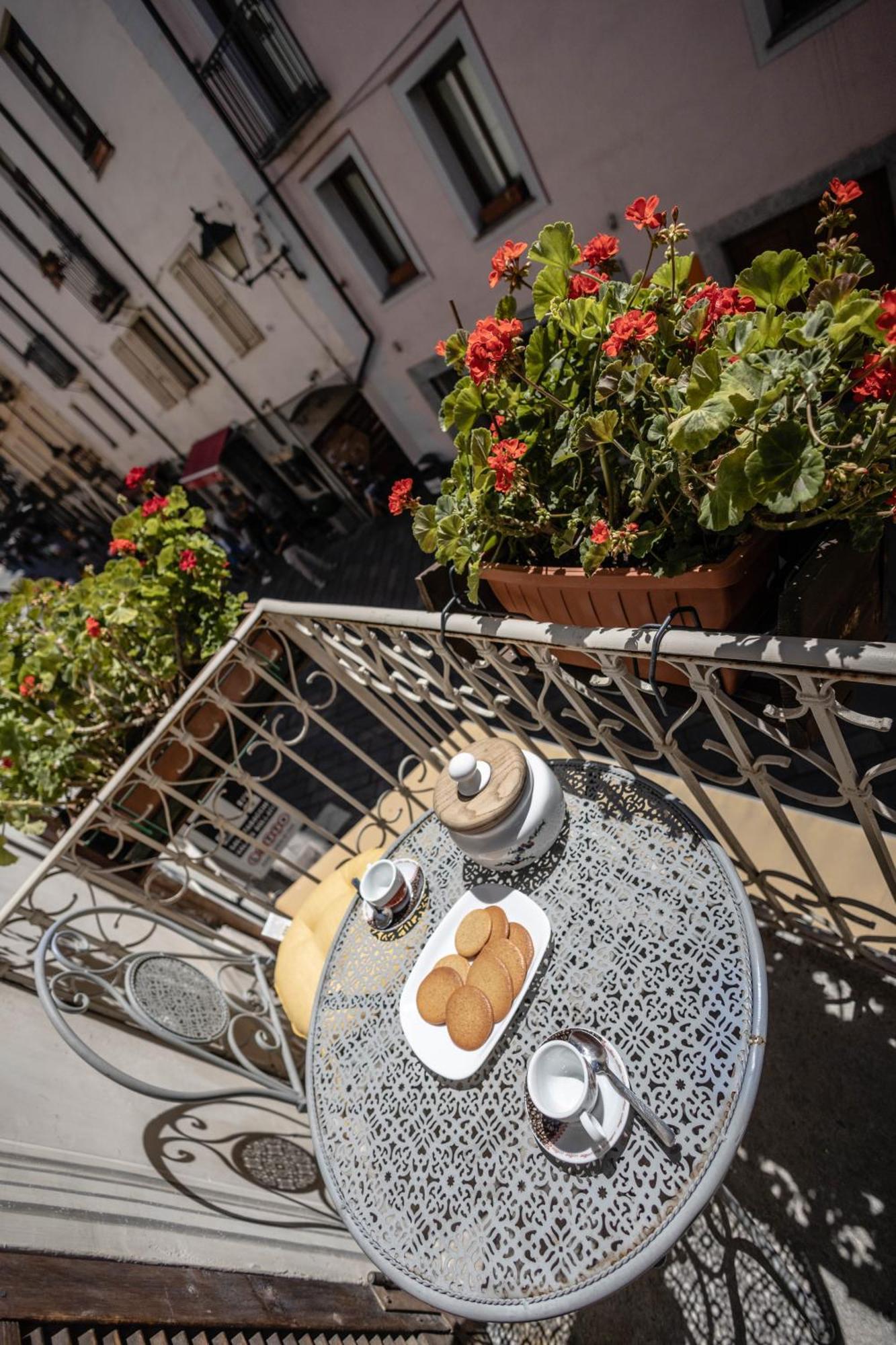 Domus Antica Aosta Otel Dış mekan fotoğraf