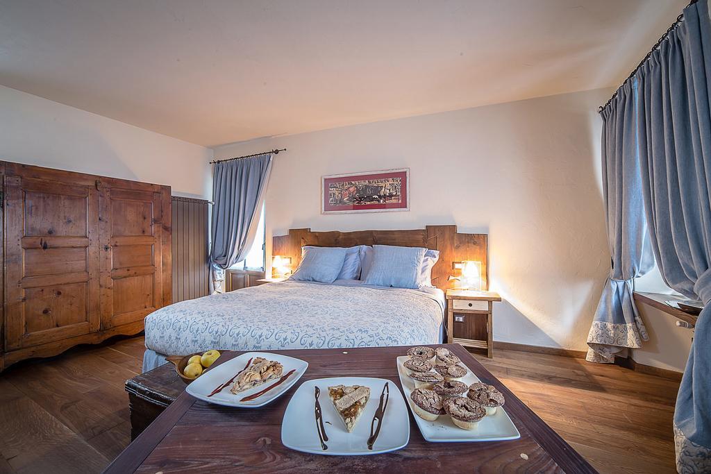 Domus Antica Aosta Otel Dış mekan fotoğraf