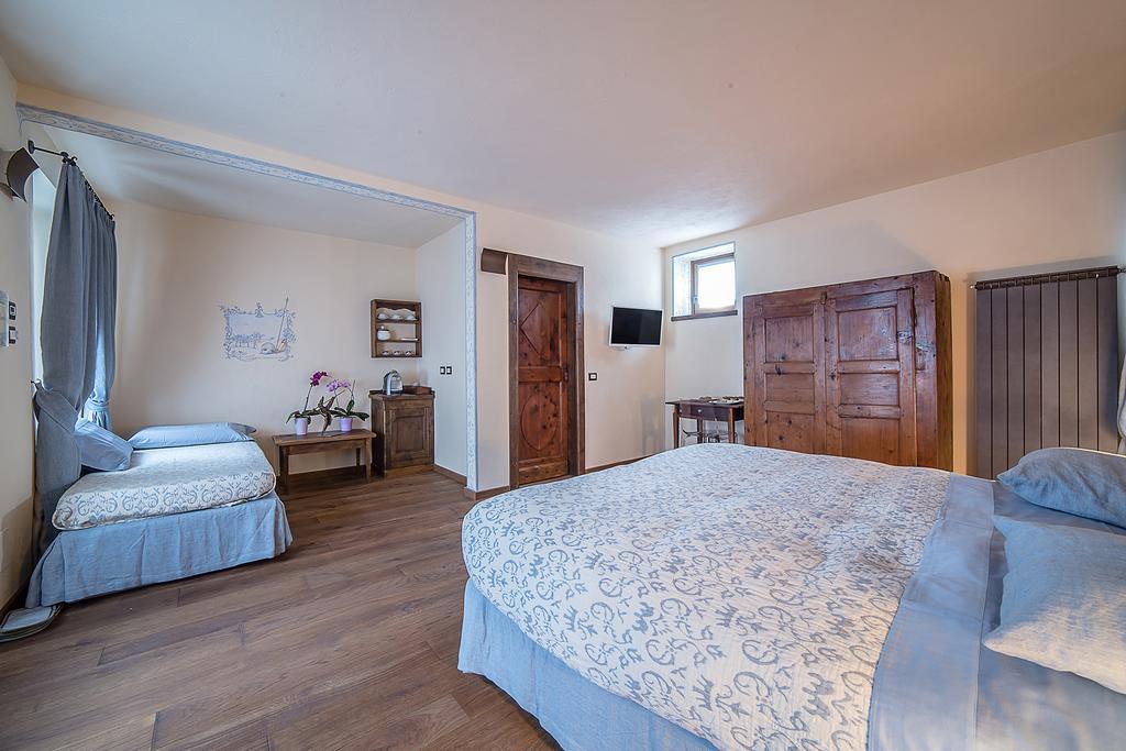 Domus Antica Aosta Otel Dış mekan fotoğraf
