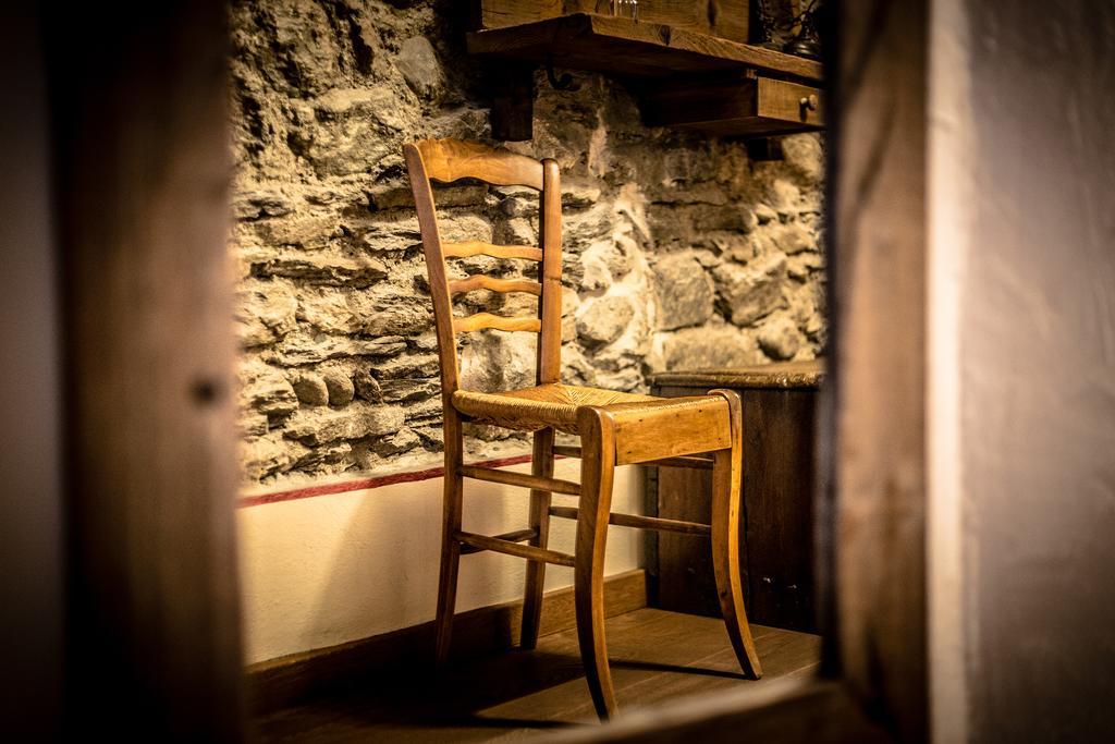 Domus Antica Aosta Otel Dış mekan fotoğraf